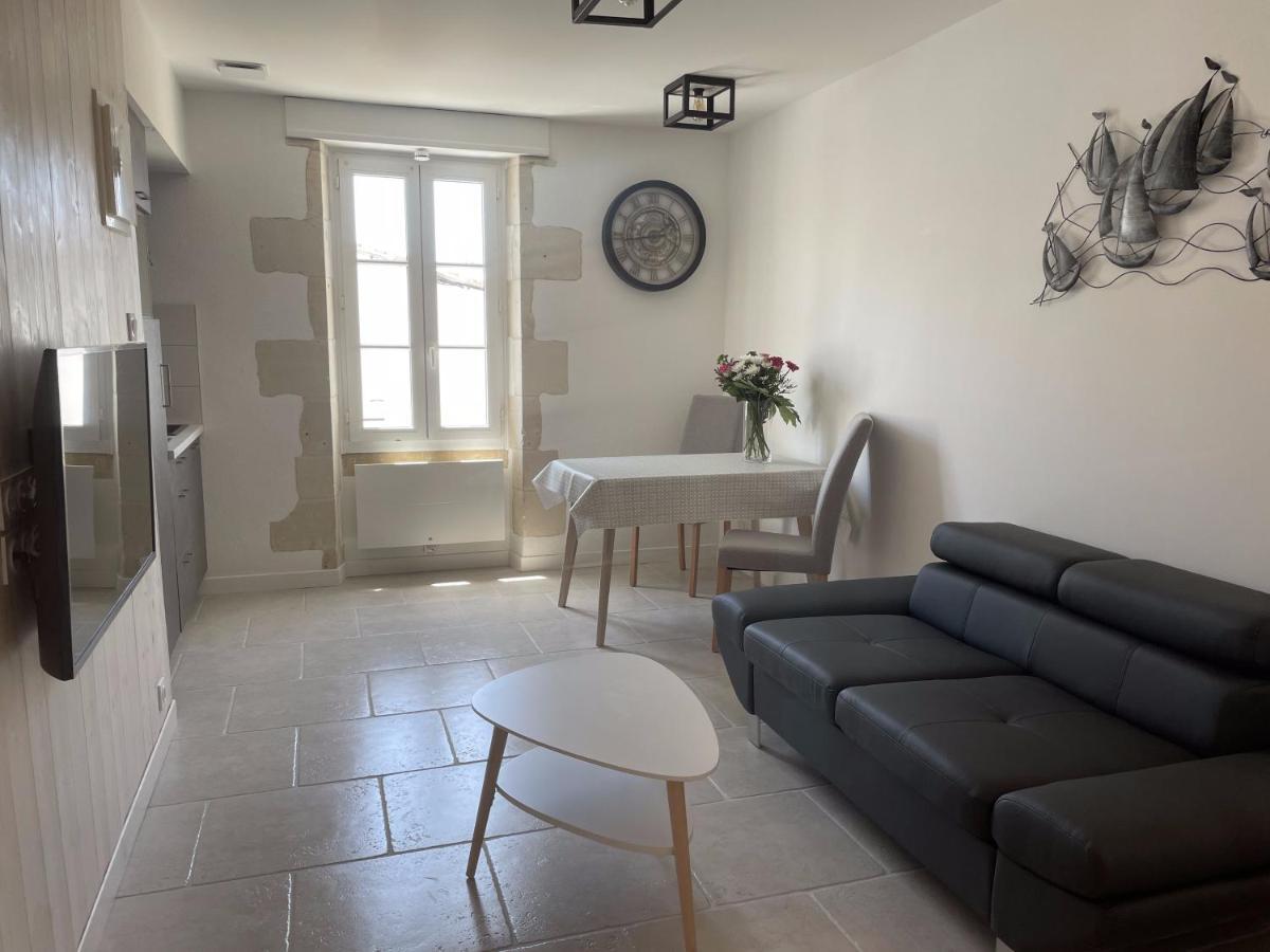 Tribord Apartment La Flotte Exterior photo